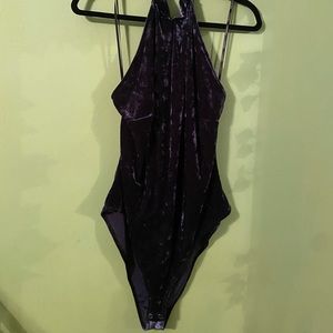 Velvet body suit with collar